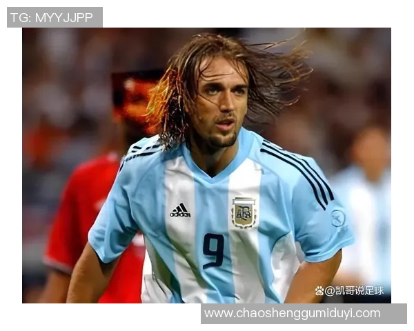 足球巨星背后的传奇人生与奋斗历程全景揭秘